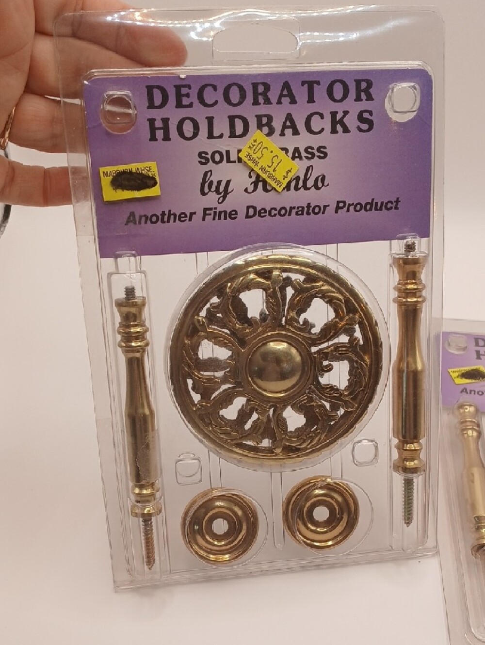 4 Brass Henlo Decorator Curtain Holdbacks - Picture 4 of 11
